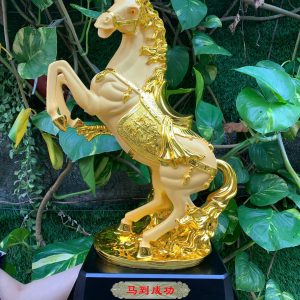 tượng gỗ mã đáo thành công