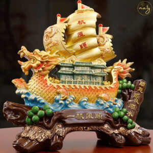 thuyền thuận buồm xuôi gió