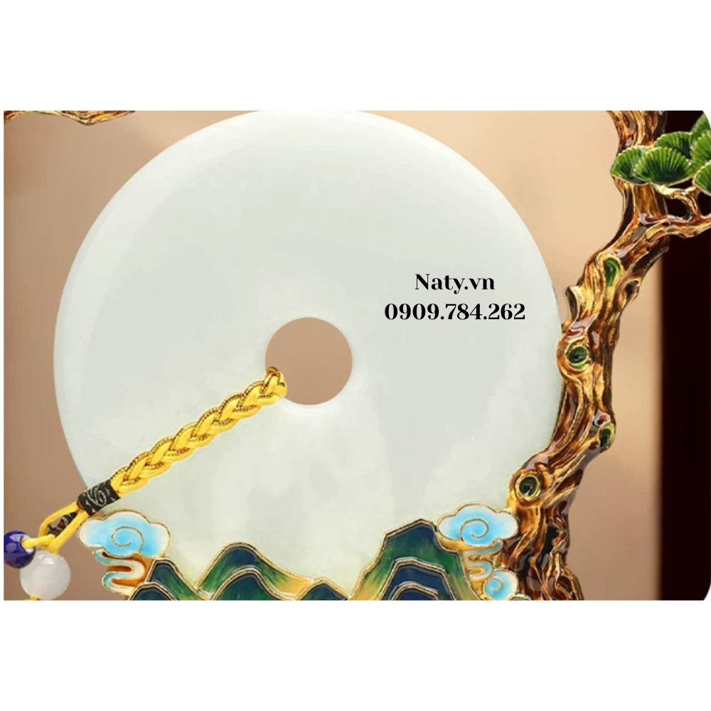 2 Đồ trang trí phòng khách sang trọng