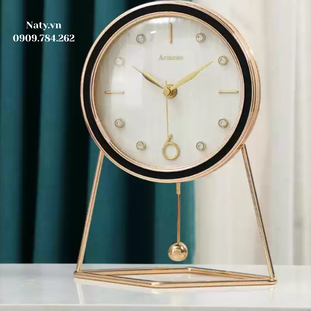 decor-trang-tri-phong-khach (30) đồng hồ để bàn